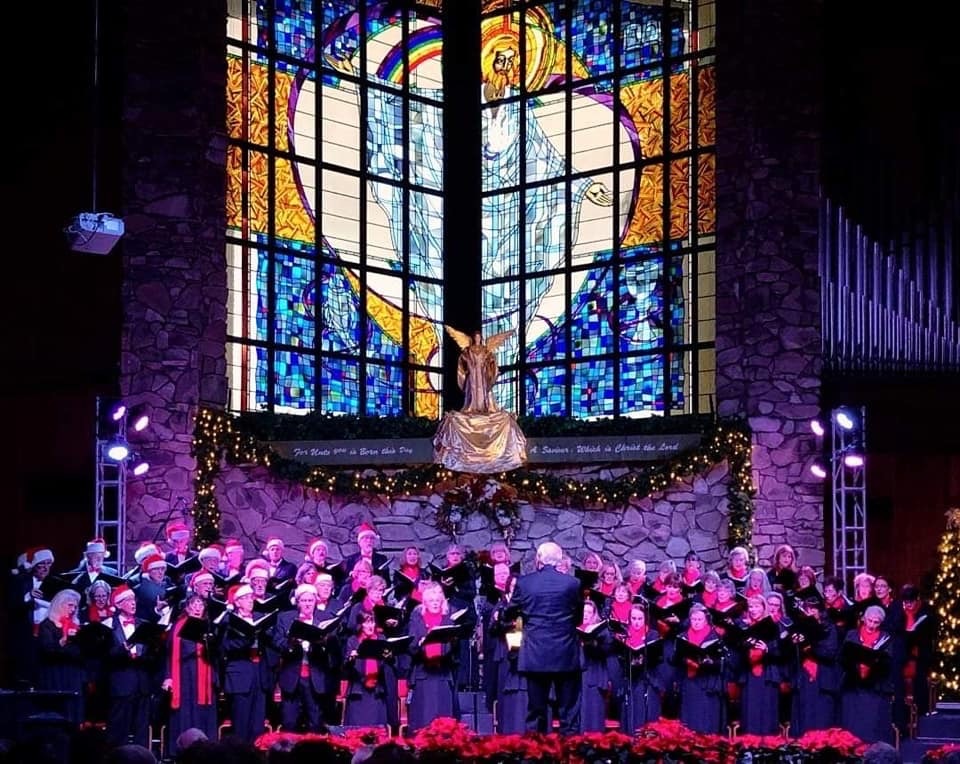 Fallbrook Chorale performs Christmas concert to soldout crowd