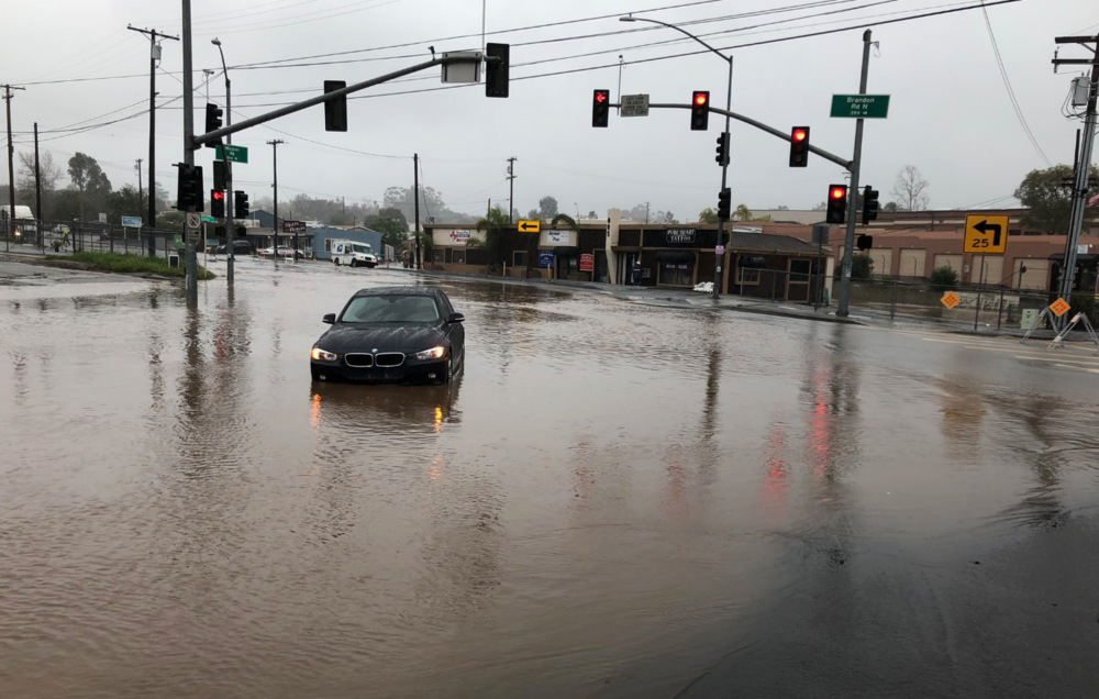 Heavy rain floods Fallbrook, Bonsall streets, closes schools - Village News